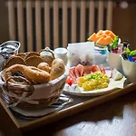 Alt Straninger Gæstehus 3*