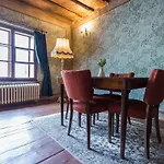 Alt Straninger Gæstehus 3*