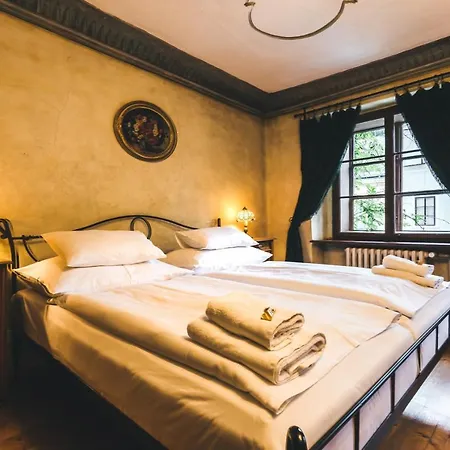 奧特斯特拉格酒店 招待所 Cesky Krumlov