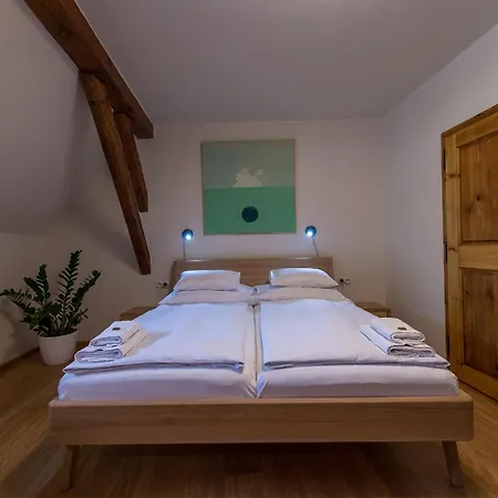 奥特斯特拉格酒店 Český Krumlov
