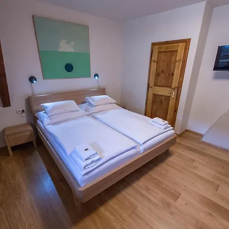 Casa de hóspedes Alt Straninger 3*